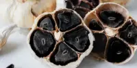 Cara Makan Black Garlic Dos yang Benar dan Waktu