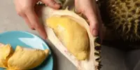 10 Keburukan Makan Durian dan Cara Mengelakkan
