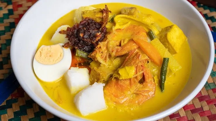 Harga Lontong Kuah Lodeh di Malaysia
