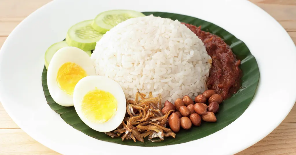 Perbandingan Harga Nasi Lemak Telur Mengikut Cara Jualan