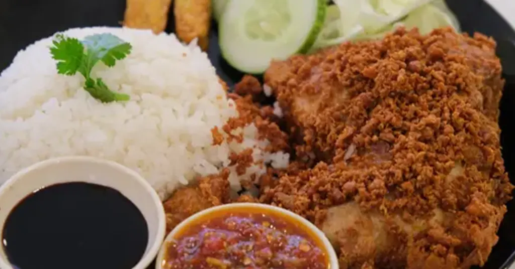 Menu Ayam Gepuk Pak Raden yang Menjadi Pilihan Pelanggan